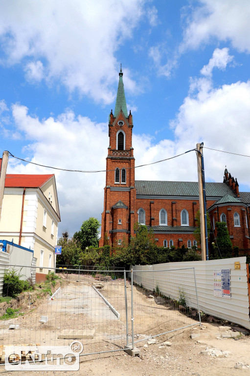 Rynek Zduński cały w betonie