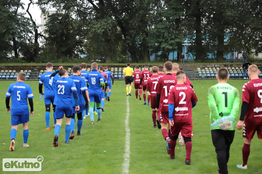 SL Salos Róża Kutno - LKS Dąbrówka 5 : 3