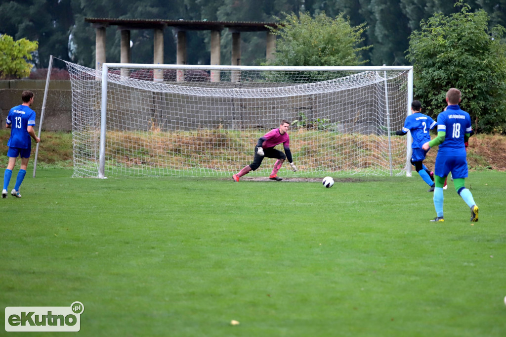 SL Salos Róża Kutno - LKS Dąbrówka 5 : 3