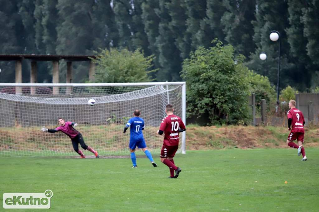 SL Salos Róża Kutno - LKS Dąbrówka 5 : 3