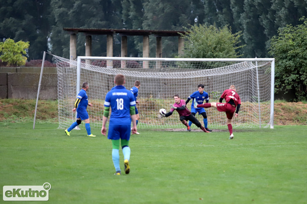 SL Salos Róża Kutno - LKS Dąbrówka 5 : 3