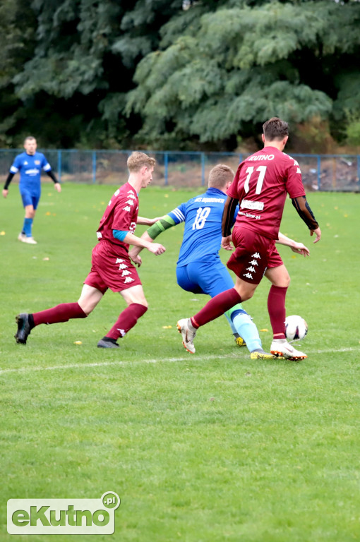 SL Salos Róża Kutno - LKS Dąbrówka 5 : 3