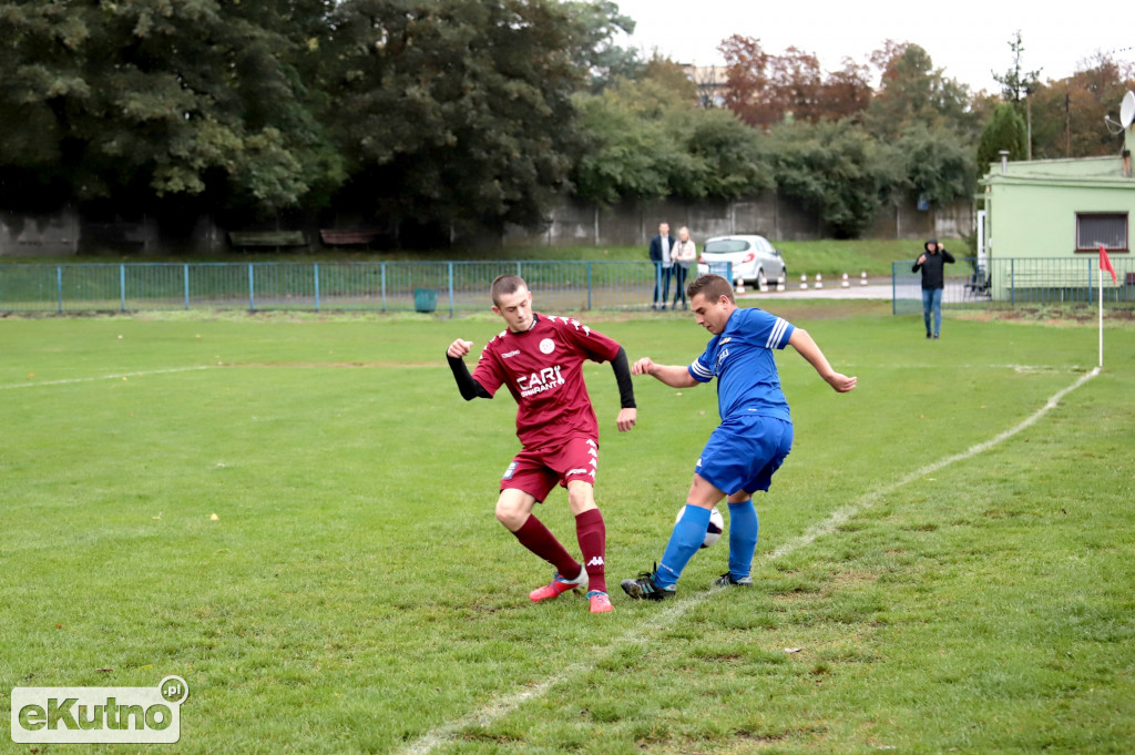 SL Salos Róża Kutno - LKS Dąbrówka 5 : 3