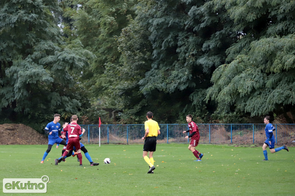SL Salos Róża Kutno - LKS Dąbrówka 5 : 3