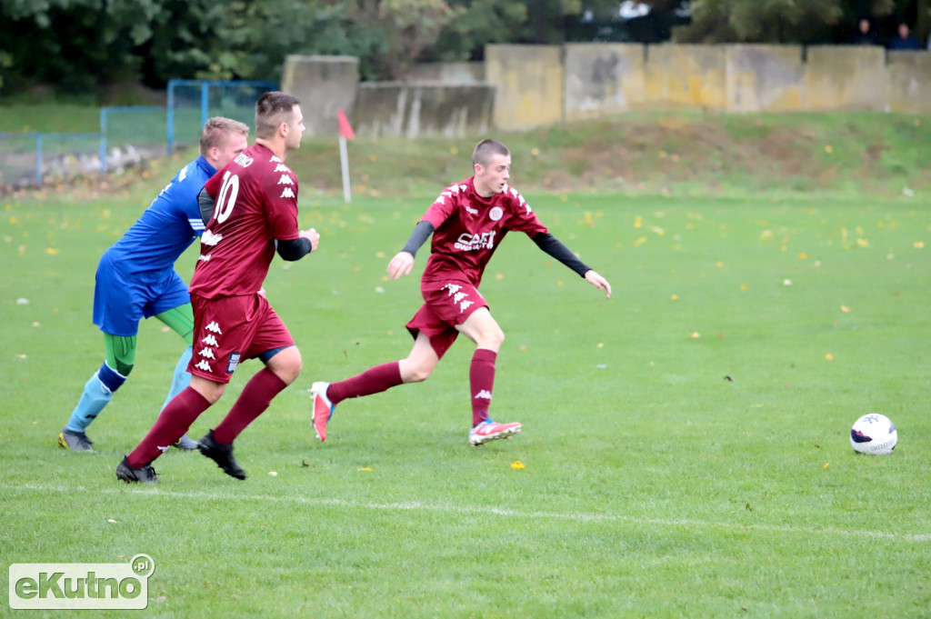 SL Salos Róża Kutno - LKS Dąbrówka 5 : 3