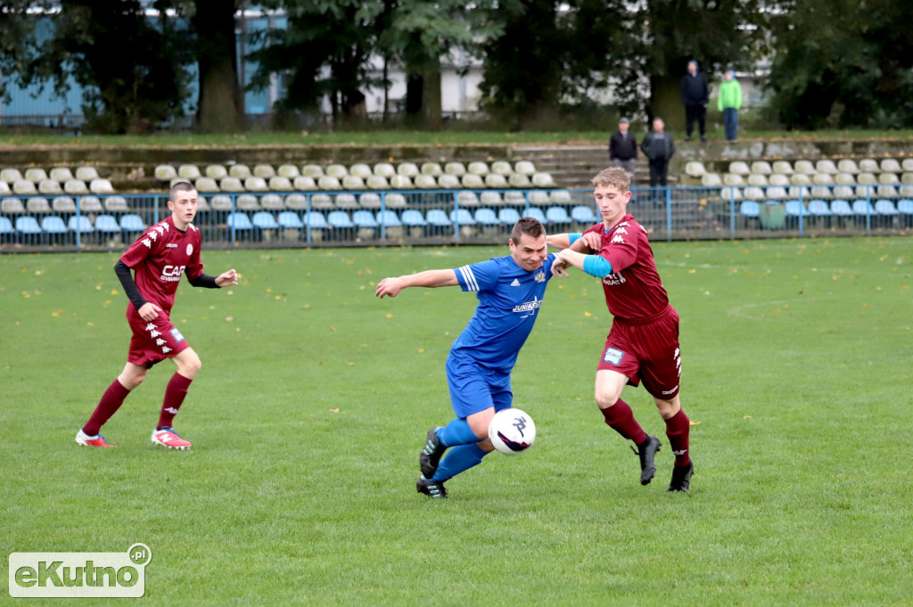 SL Salos Róża Kutno - LKS Dąbrówka 5 : 3