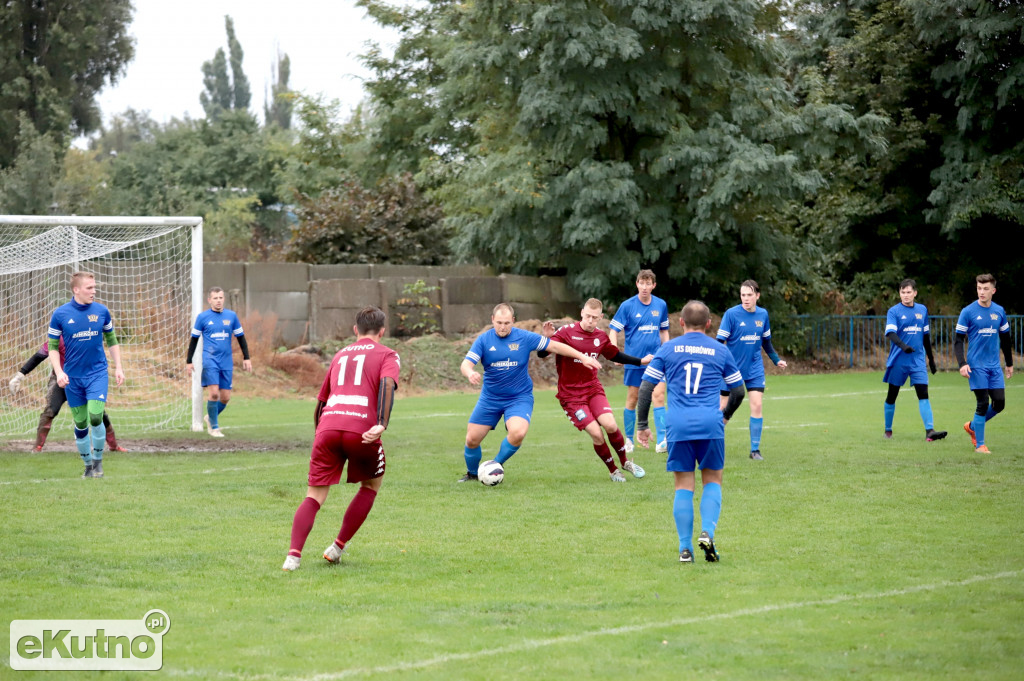 SL Salos Róża Kutno - LKS Dąbrówka 5 : 3