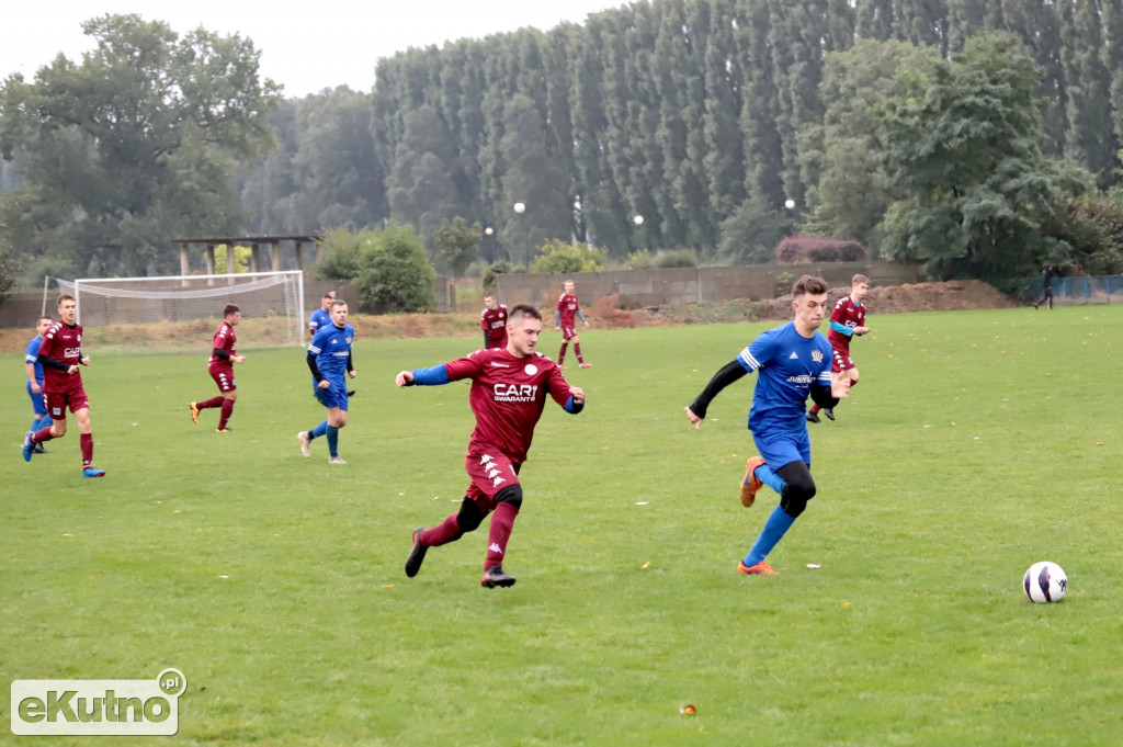 SL Salos Róża Kutno - LKS Dąbrówka 5 : 3