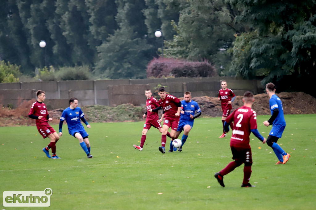 SL Salos Róża Kutno - LKS Dąbrówka 5 : 3
