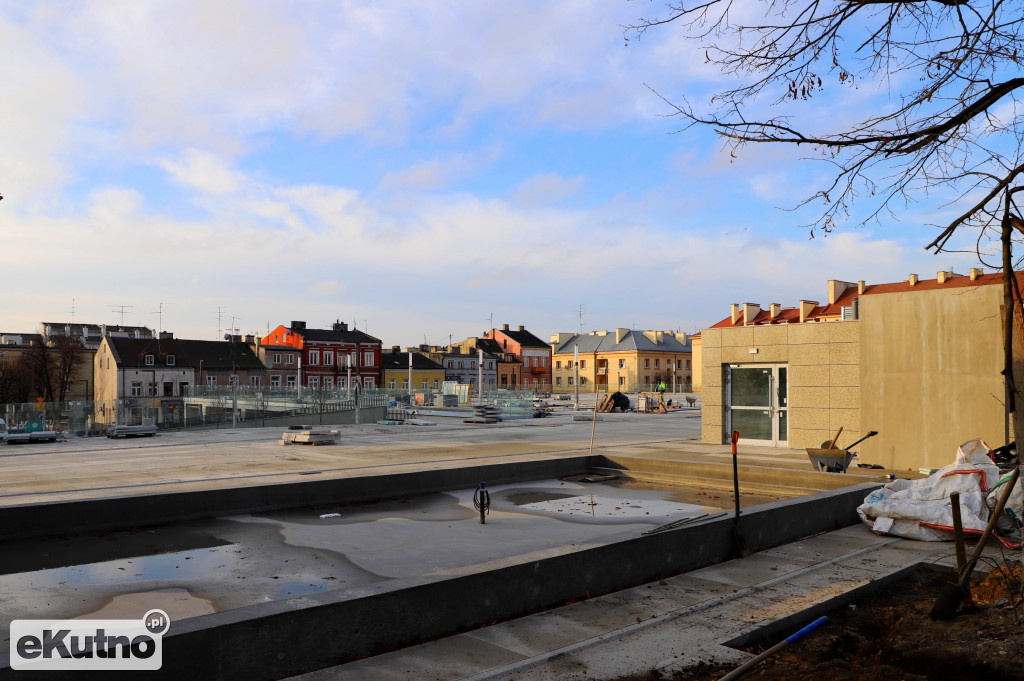 Plac Wolności w budowie