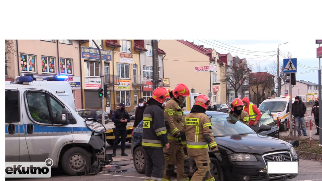 Kraksa z radiowozem