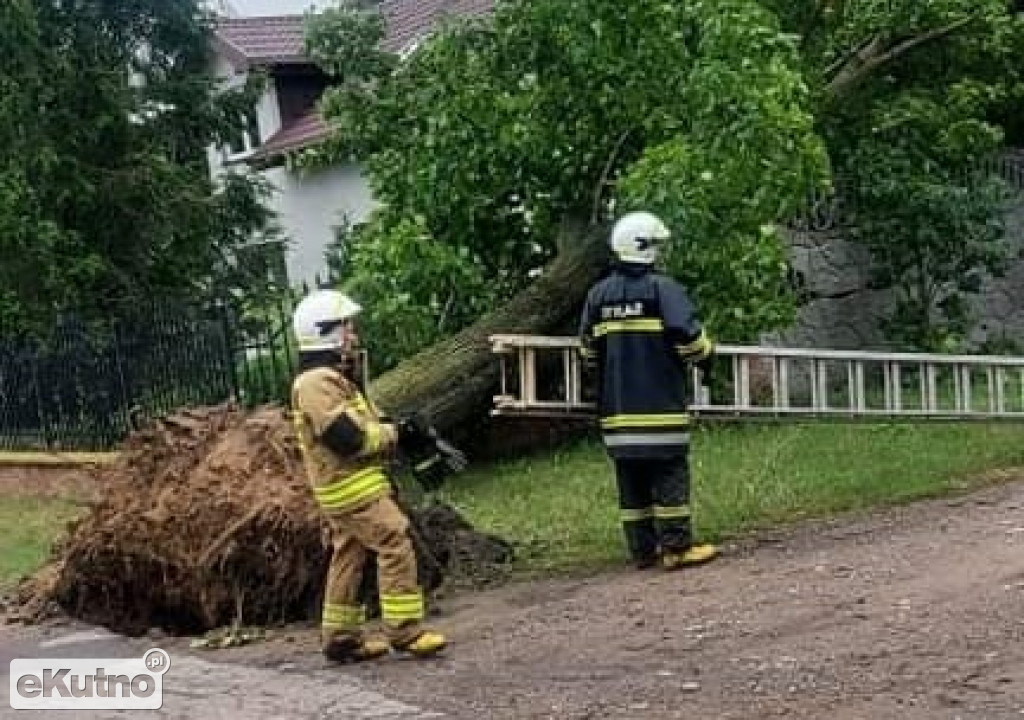 Skutki burz w powiecie