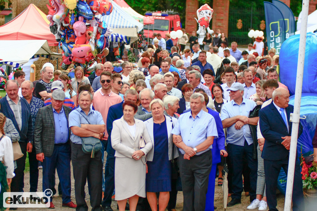 Dożynki w Oporowie