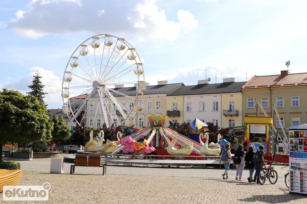 Lunapark już stoi
