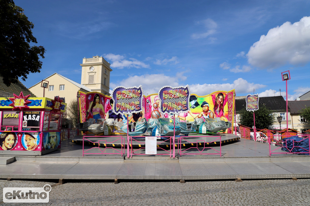 Lunapark już stoi
