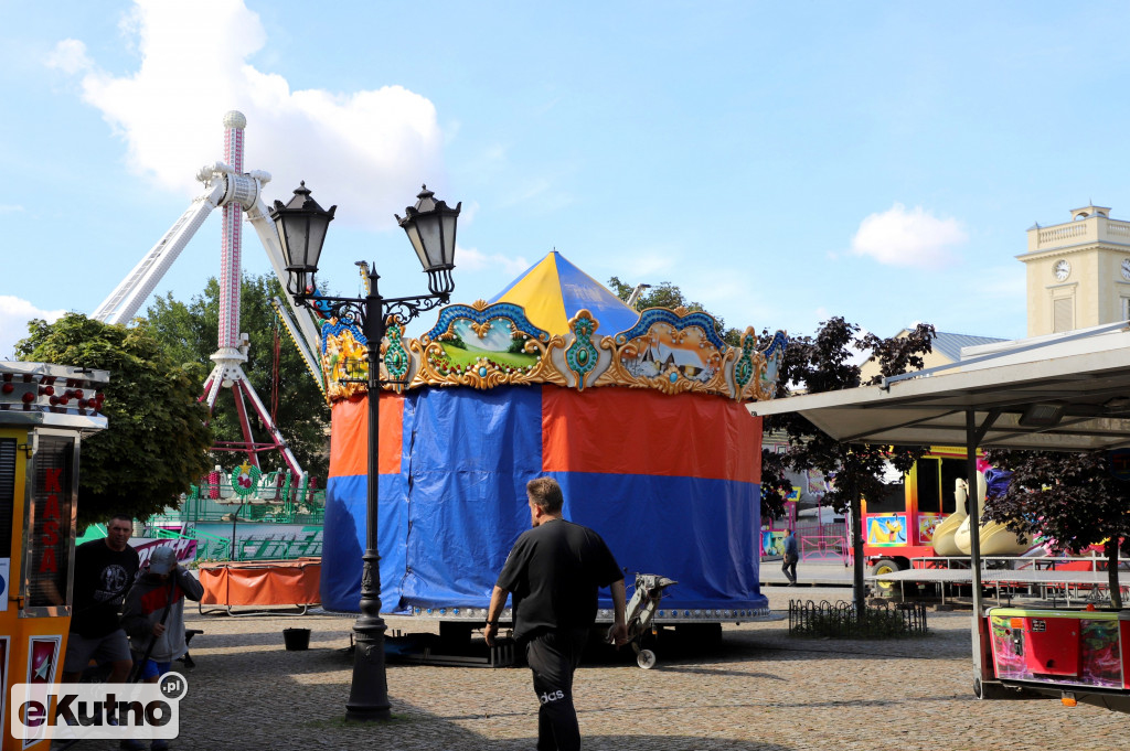 Lunapark już stoi