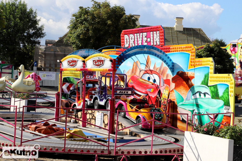 Lunapark już stoi