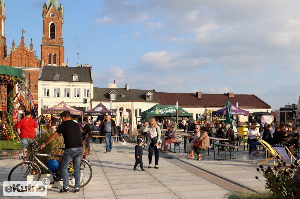 Piątkowe popołudnie Święta Róży 2021