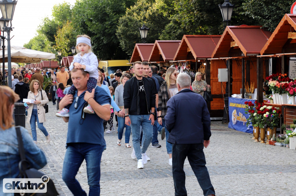 Piątkowe popołudnie Święta Róży 2021