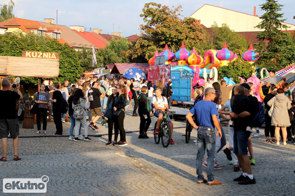 Piątkowe popołudnie Święta Róży 2021