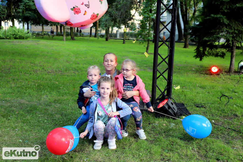Piątkowe popołudnie Święta Róży 2021