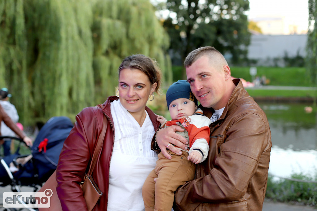 Sobotnie popołudnie na Święcie Róży