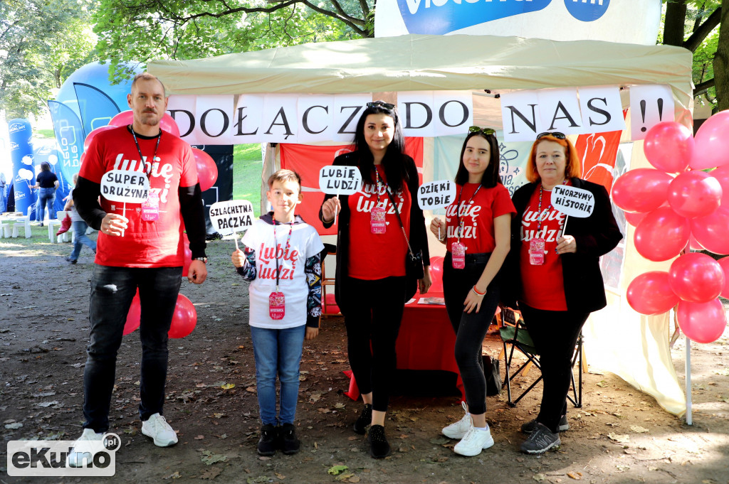 Niedziela rano na Święcie Róży