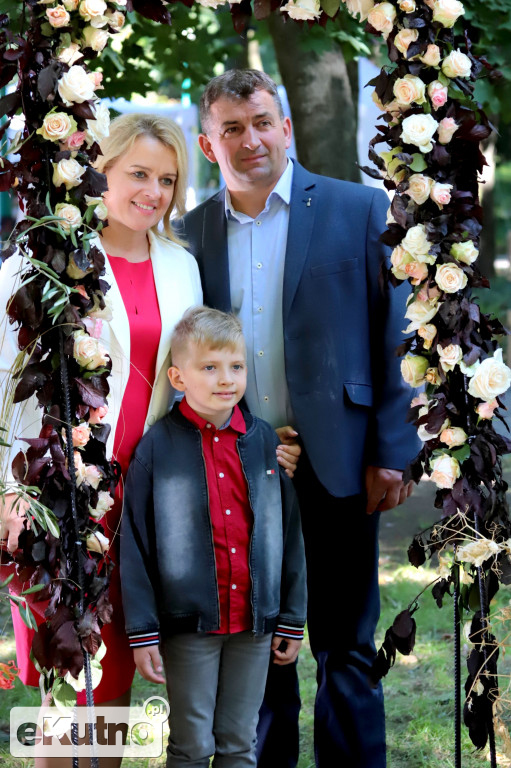 Niedziela rano na Święcie Róży