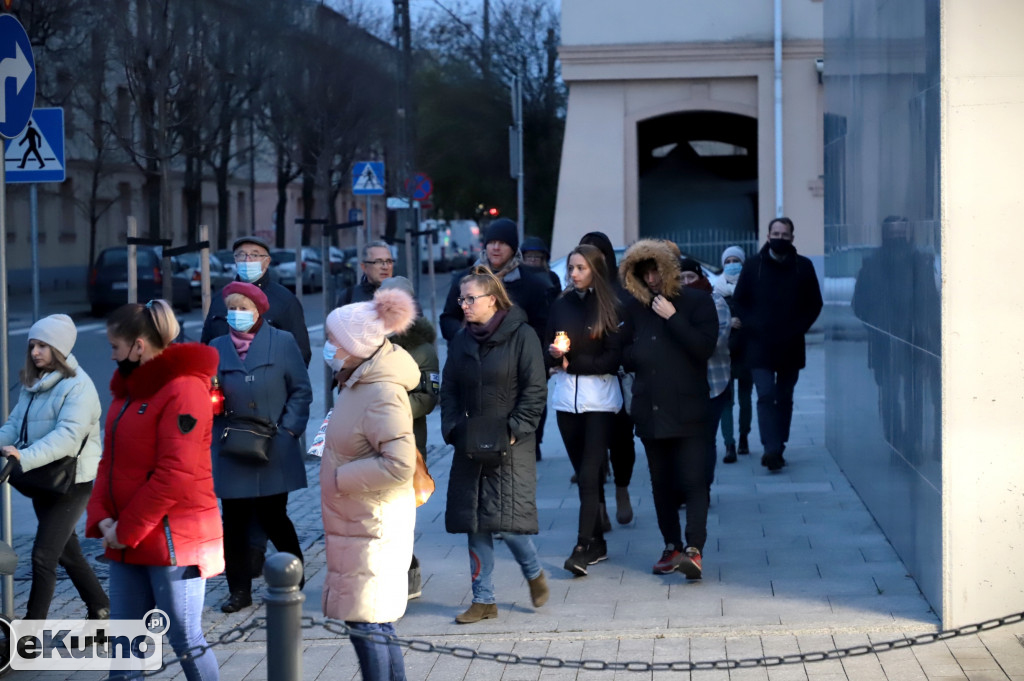 Ani jednej więcej