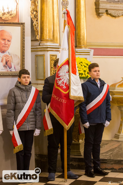 Pomnik Walczących o Niepodległość w Oporowie