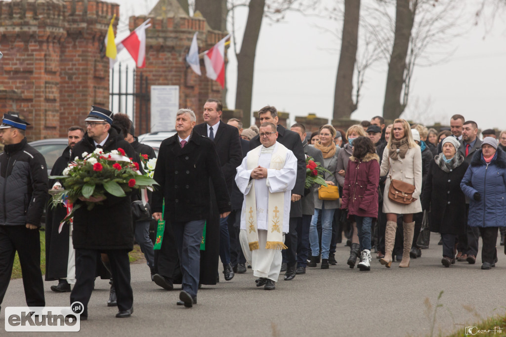 Pomnik Walczących o Niepodległość w Oporowie