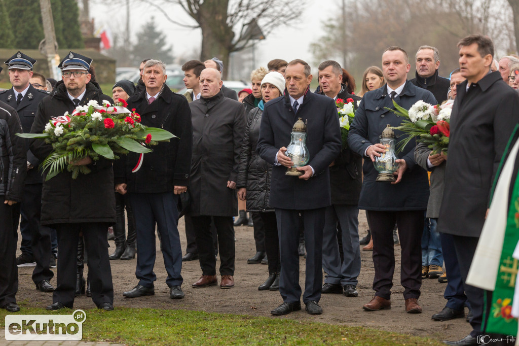 Pomnik Walczących o Niepodległość w Oporowie