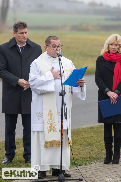 Pomnik Walczących o Niepodległość w Oporowie