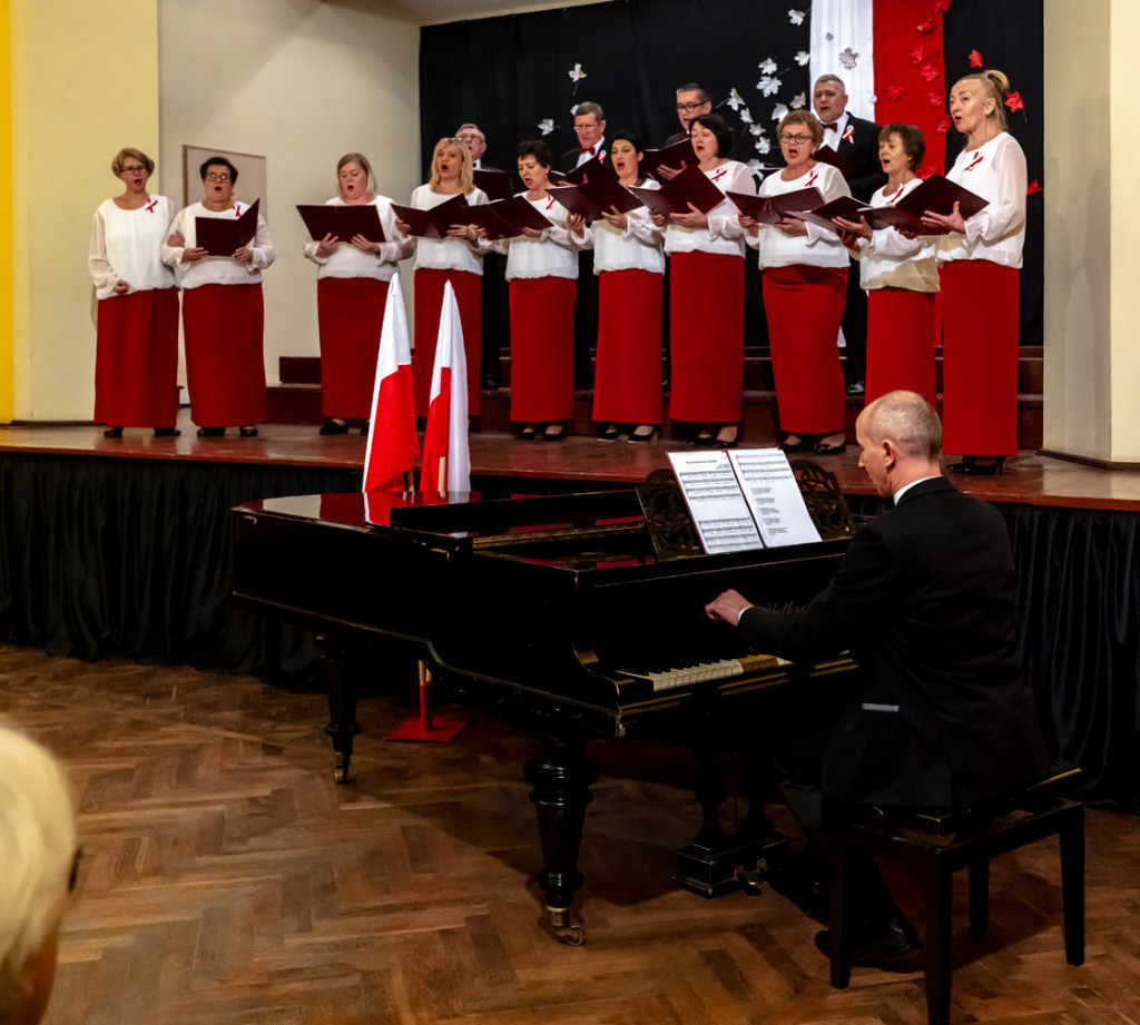 Śpiewamy dla Biało-Czerwonej