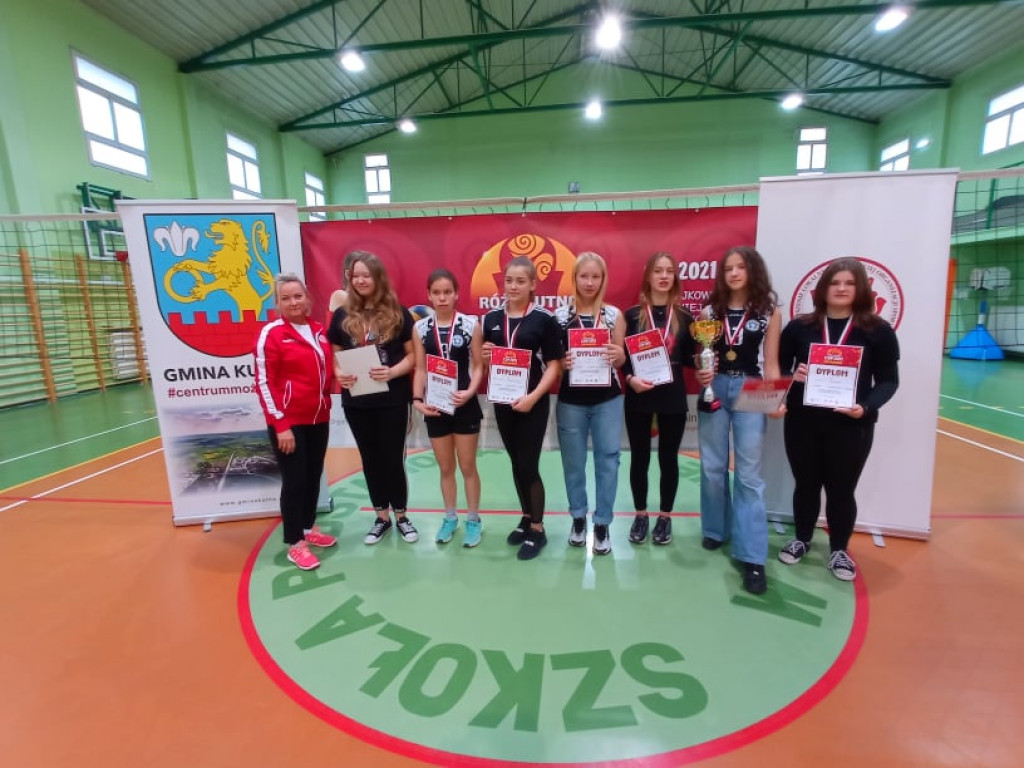 Mikołajkowy Turniej Piłki Siatkowej