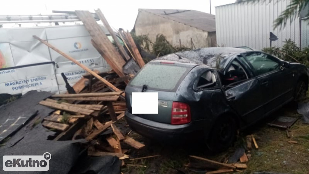 Zniszczenia po wichurze