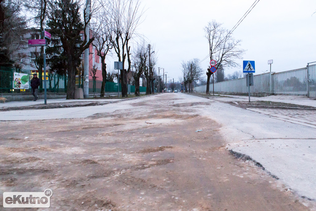 Ulica Narutowicza wciąż rozkopana