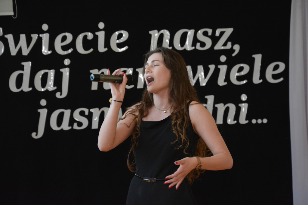 Pożegnanie klas trzecich w Kasprowiczu