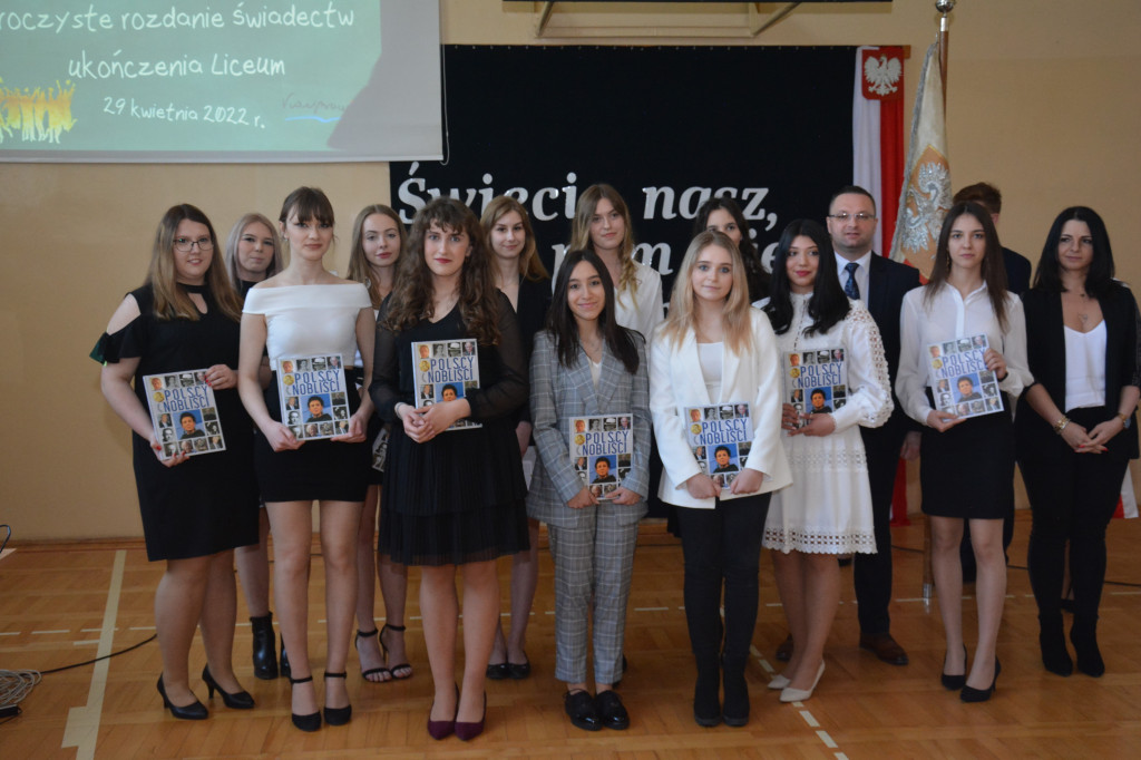 Pożegnanie klas trzecich w Kasprowiczu