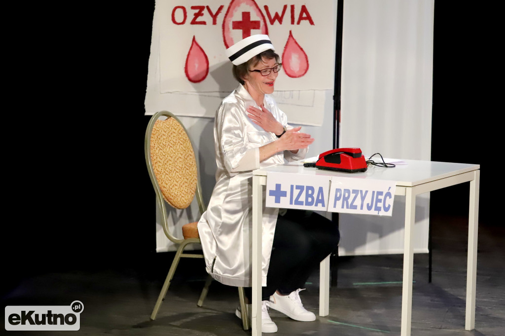 4. Premiera Teatru UTW  „CZEMU NIE”