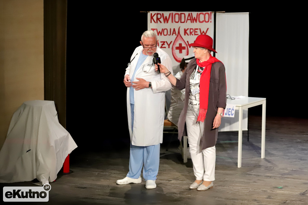 4. Premiera Teatru UTW  „CZEMU NIE”