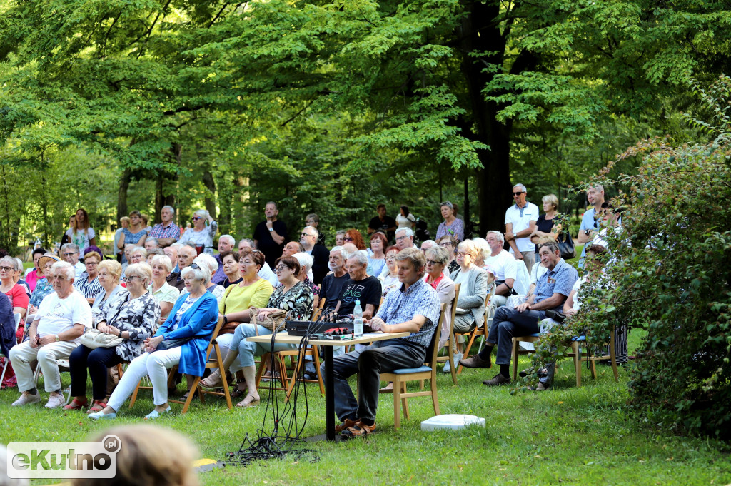 Muzyka Róż(a)na – „Złamana klasyka”