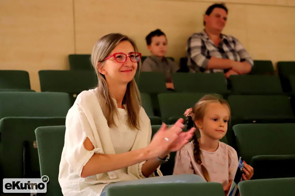 Muzyka i instrumenty świata
