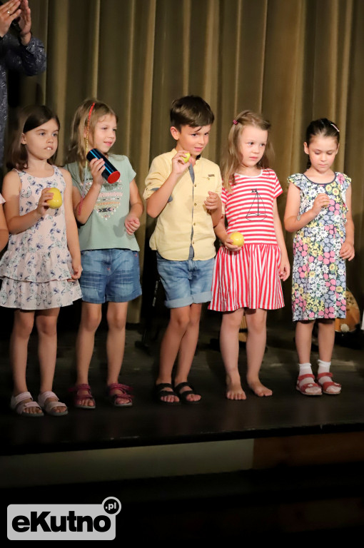 Muzyka i instrumenty świata