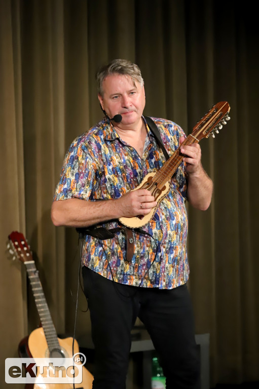 Muzyka i instrumenty świata