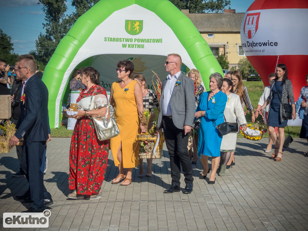 Dożynki w Dąbrowicach