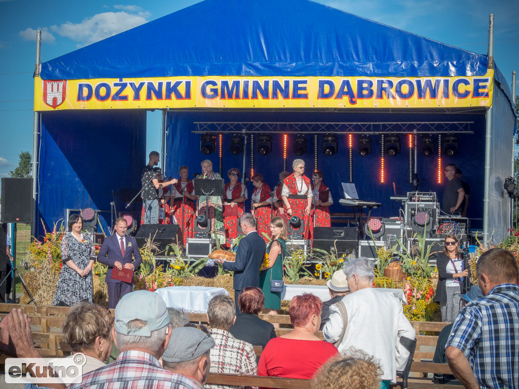 Dożynki w Dąbrowicach