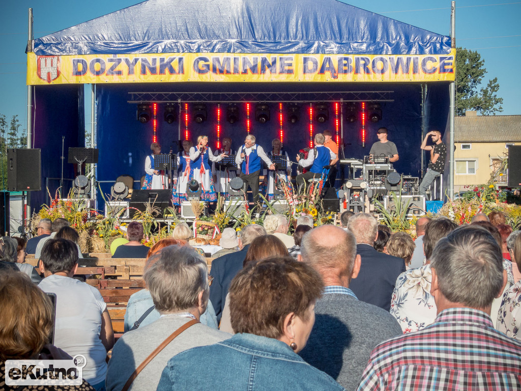 Dożynki w Dąbrowicach
