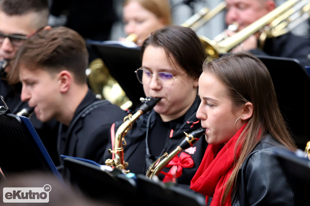 Koncert orkiestr dętych w Parku Wiosny Ludów