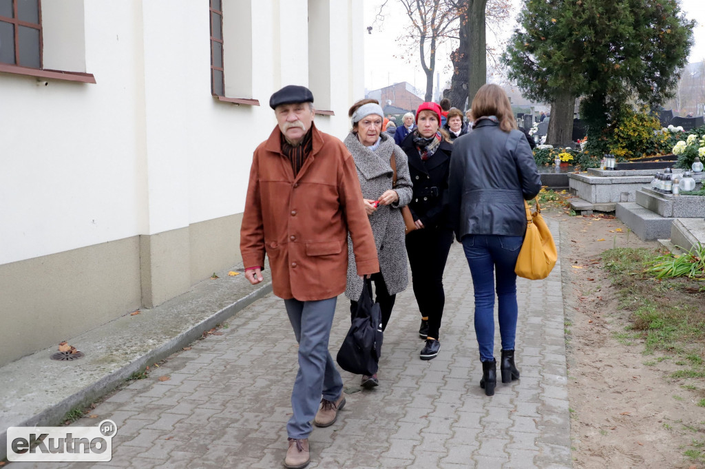 Wszystkich Świętych na Cmentarzu Parafialnym w Kutnie.